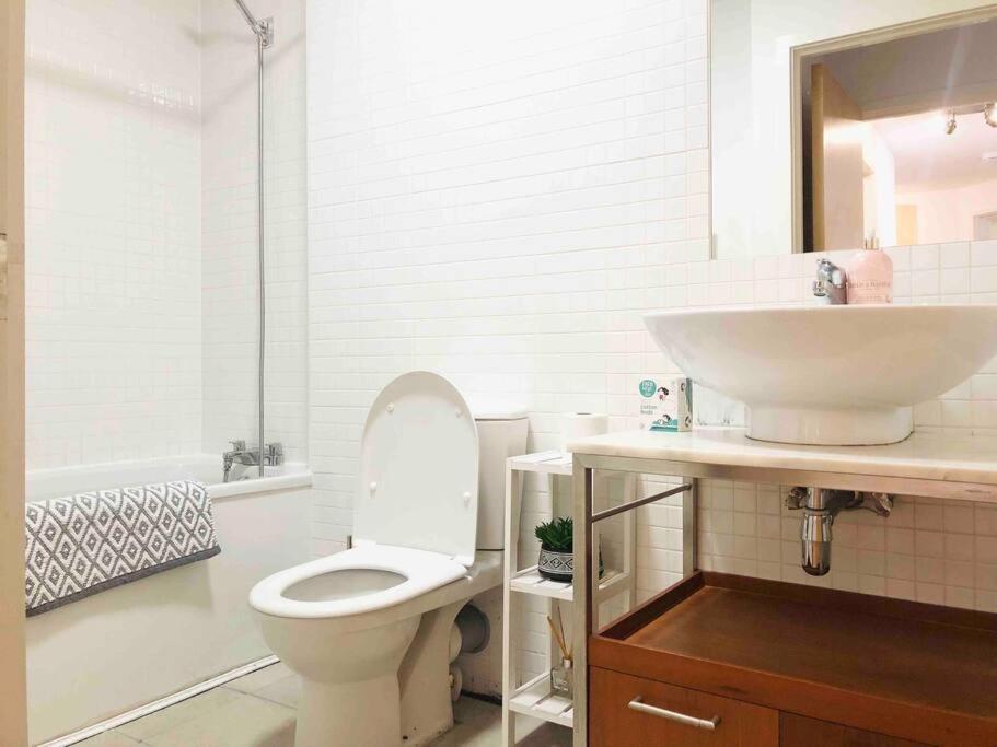 Modern Spacious Retreat Full Fibre Wi-Fi & Free Parking EDI Exterior foto