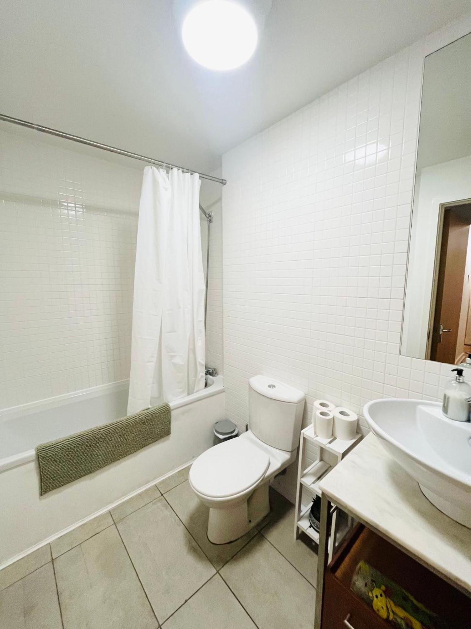 Modern Spacious Retreat Full Fibre Wi-Fi & Free Parking EDI Exterior foto